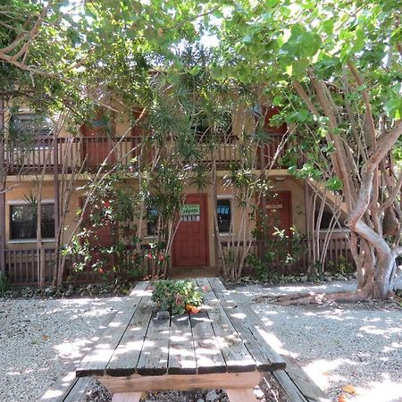 במוטל Ed & Ellen'S Lodgings קי לארגו מראה חיצוני תמונה